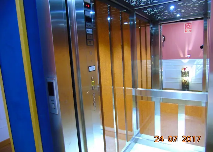 فندق San Juan Revilla De Camargo